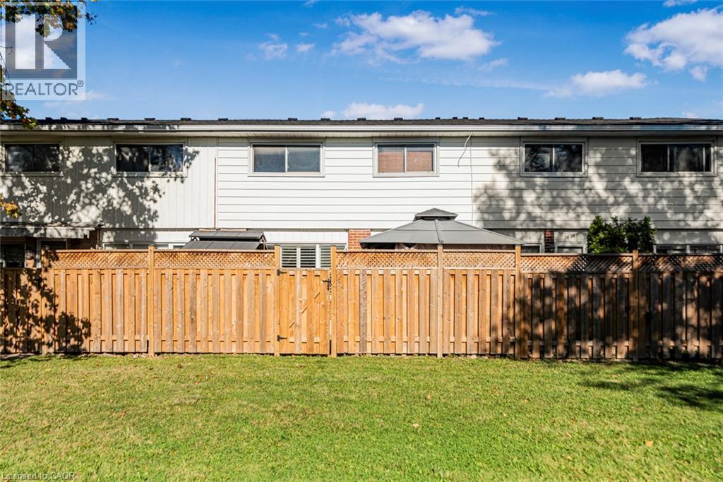 100 St Andrews Court Unit# 7, Hamilton, Ontario  L8K 6H2 - Photo 44 - 40874033