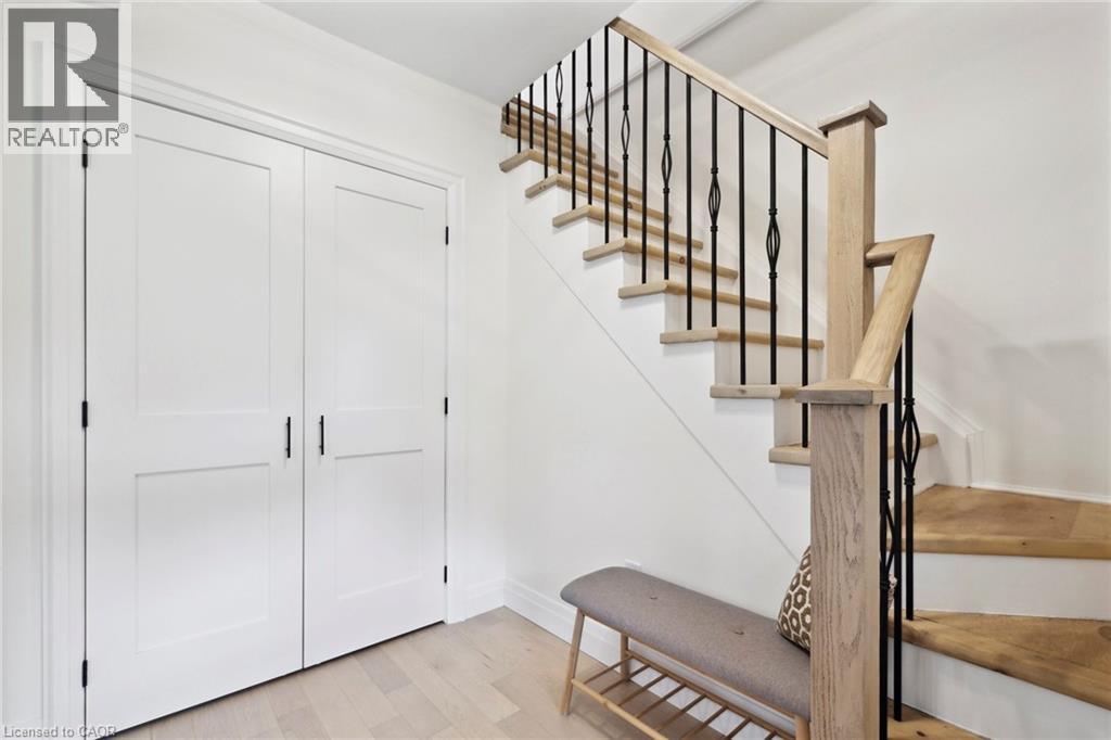 16 Lochearne Street, Hamilton, Ontario  L8R 1V8 - Photo 7 - 40873993