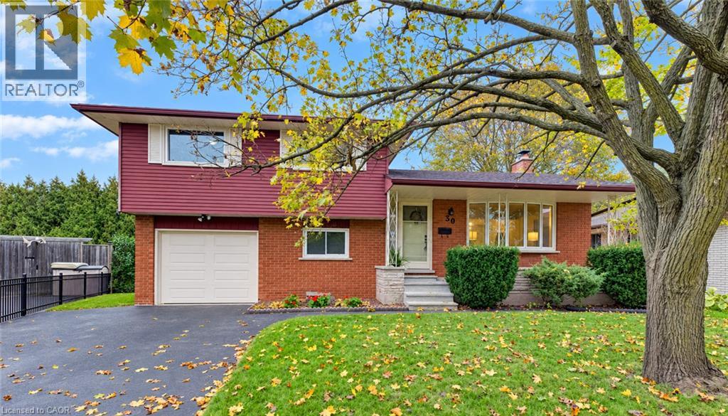 30 HAMPTON Place, Kitchener, Ontario