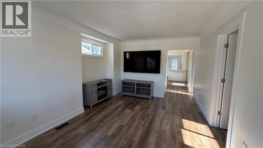 226 West 18th Street, Hamilton, Ontario  L9C 4G9 - Photo 5 - 40874203