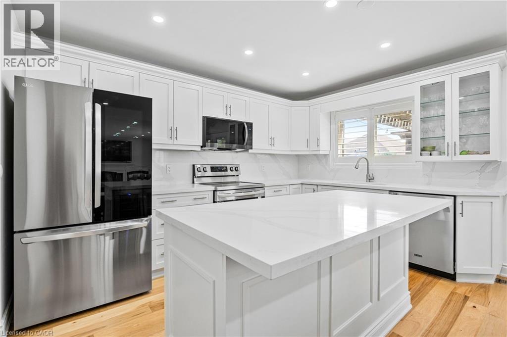 52 Clare Avenue, Welland, Ontario  L3C 0B7 - Photo 13 - 40874046