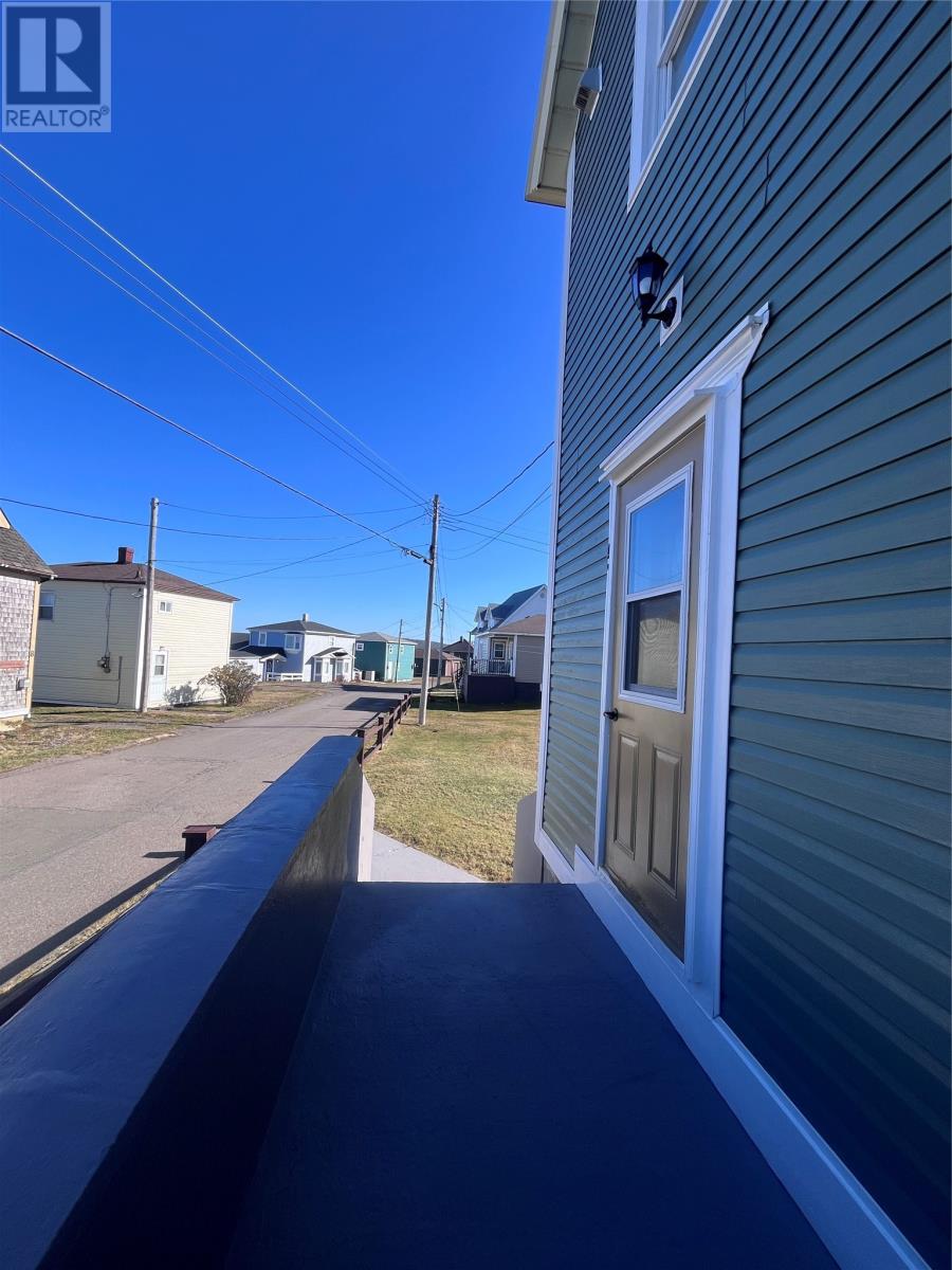 5 Seaview Street, Grand Bank — photo 48