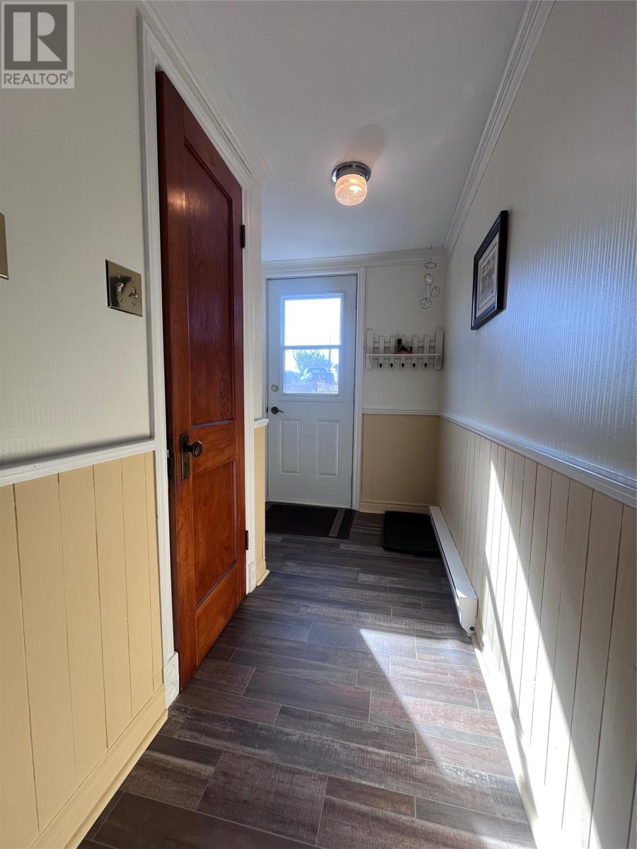 5 Seaview Street, Grand Bank — photo 9