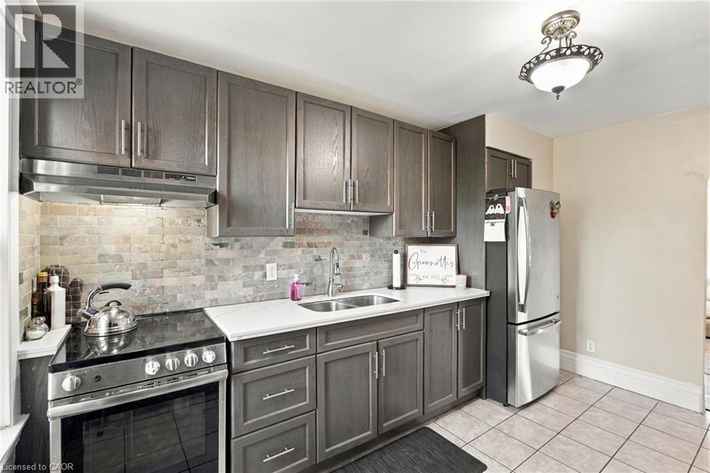 153 Albany Avenue, Hamilton, Ontario  L8H 2H7 - Photo 14 - 40873341