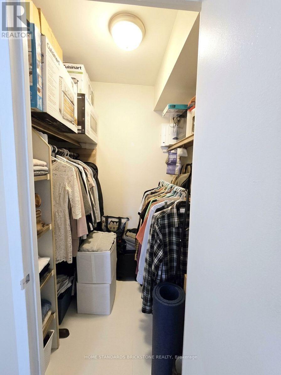2421 - 633 Bay Street, Toronto, Ontario  M5G 2G4 - Photo 13 - C14119618