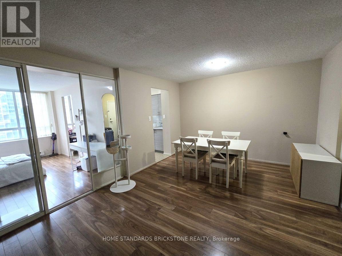 2421 - 633 Bay Street, Toronto, Ontario  M5G 2G4 - Photo 5 - C14119618