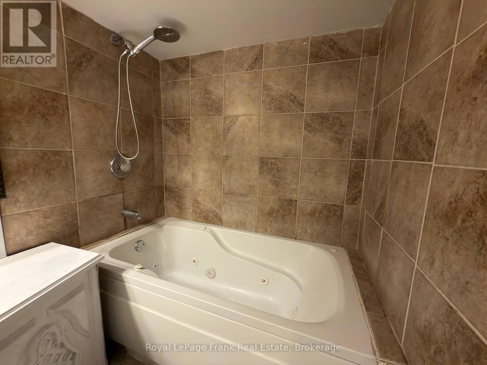 Bsmt - 68 Oke Road, Clarington (Courtice), Ontario  L1E 2V1 - Photo 12 - E14119652