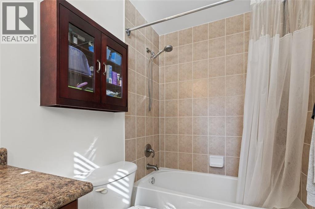2090 Bates Common, Burlington, Ontario  L7R 0A5 - Photo 19 - 40873828