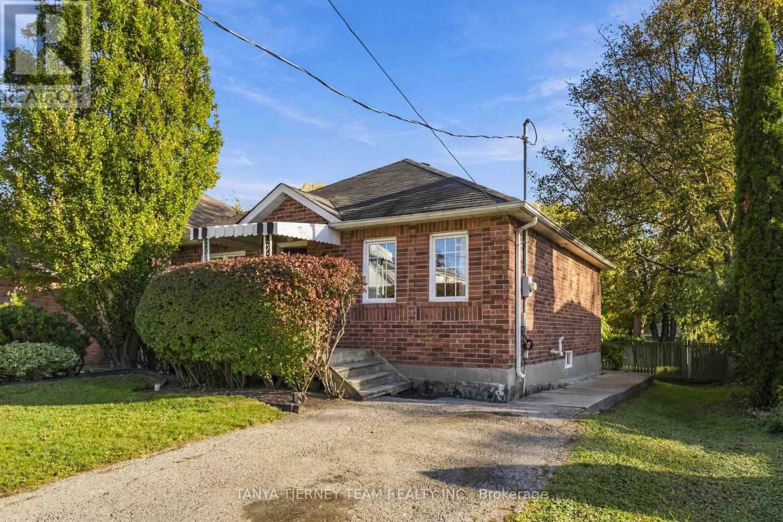 509 Dunlop Street W, Whitby (Downtown Whitby), Ontario  L1N 1V3 - Photo 4 - E14119786