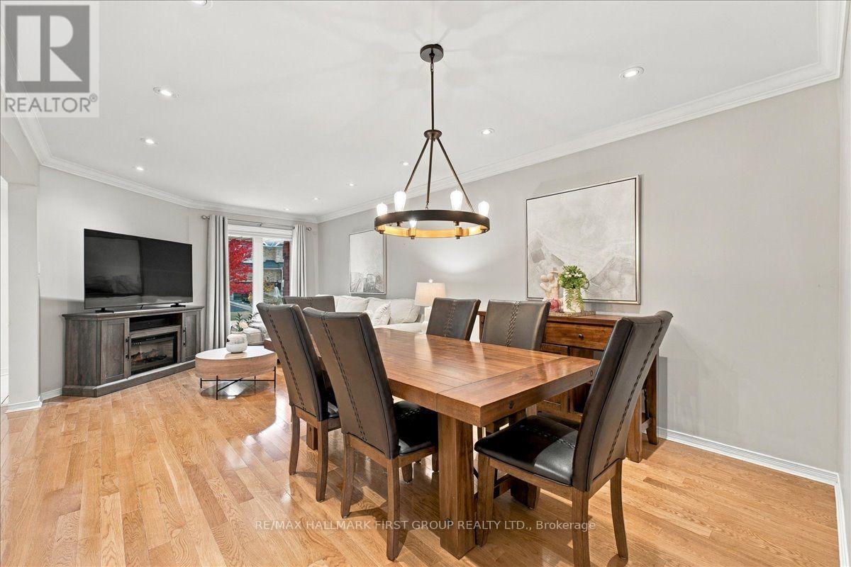 701 Cowan Circle, Pickering, Ontario  L1W 3K6 - Photo 6 - E14119862