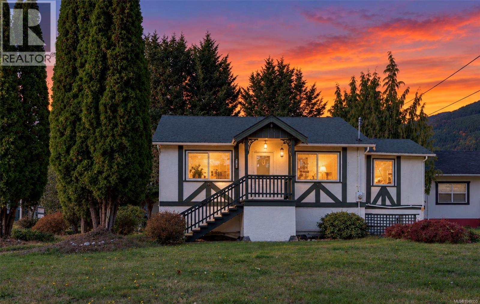 149 Cowichan Lake Rd, Lake Cowichan, British Columbia  V0R 2G0 - Photo 2 - 1049155