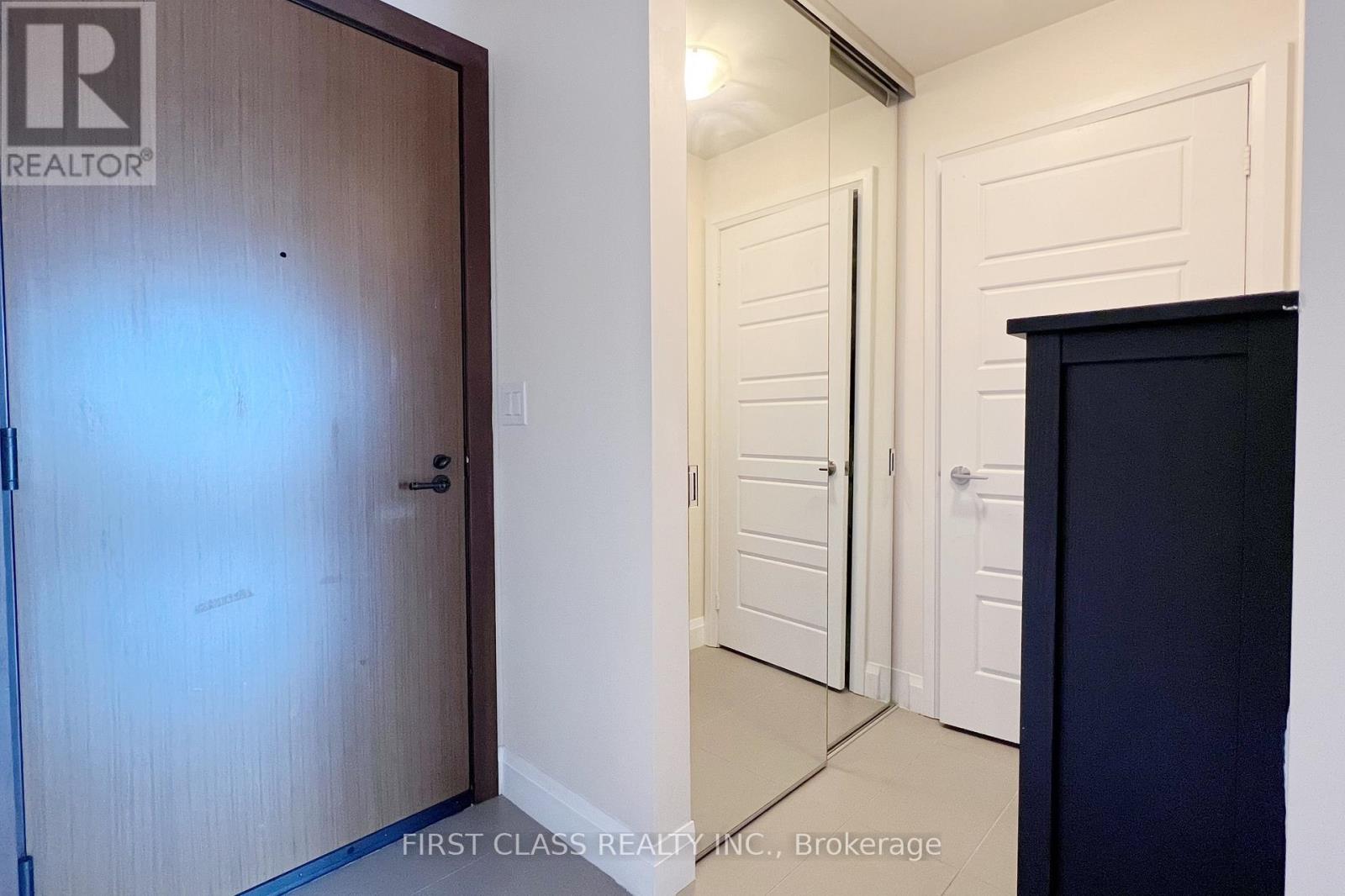 315 - 8200 Birchmount Road, Markham (Unionville), Ontario  L3R 9W1 - Photo 2 - N14119762