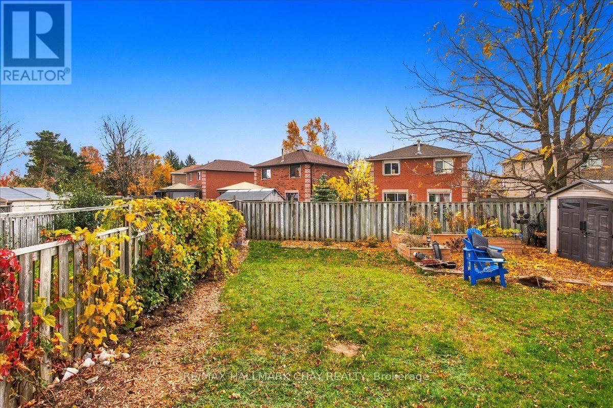 45 Bibby Court, Barrie (Holly), Ontario  L4N 8T4 - Photo 35 - S14119736