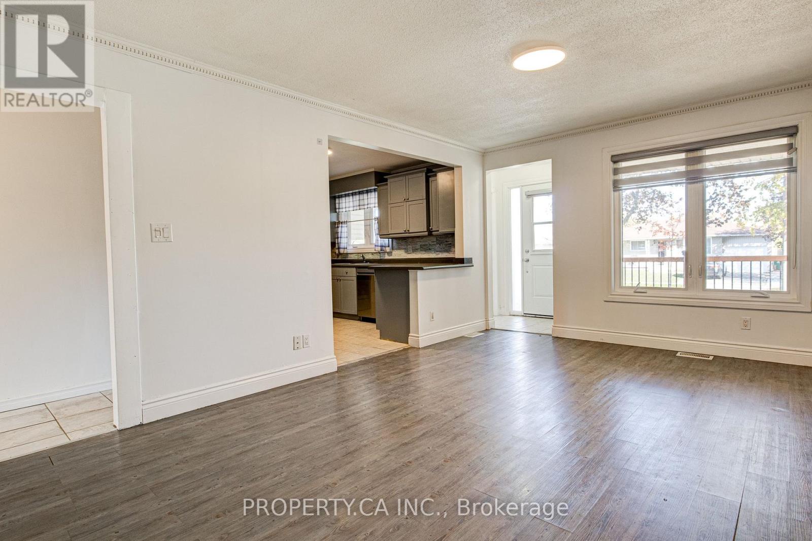 71 Highpark Avenue, Kitchener, Ontario  N2C 2C3 - Photo 17 - X14119658