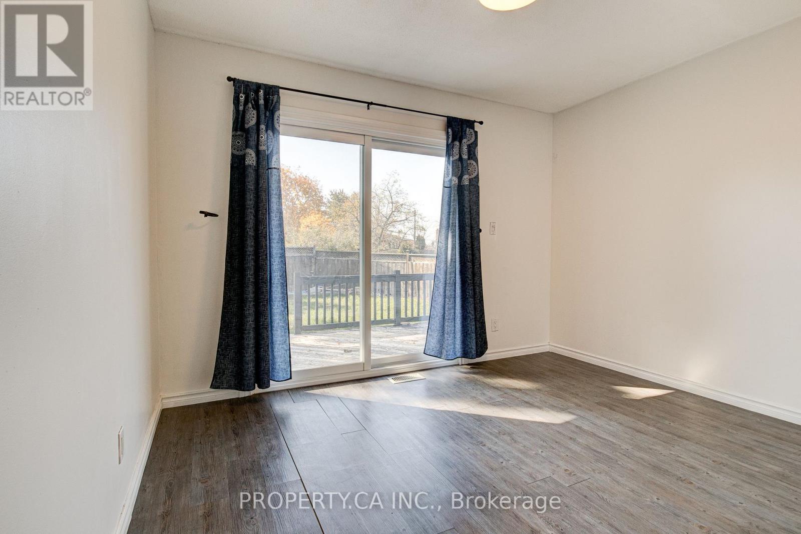 71 Highpark Avenue, Kitchener, Ontario  N2C 2C3 - Photo 24 - X14119658