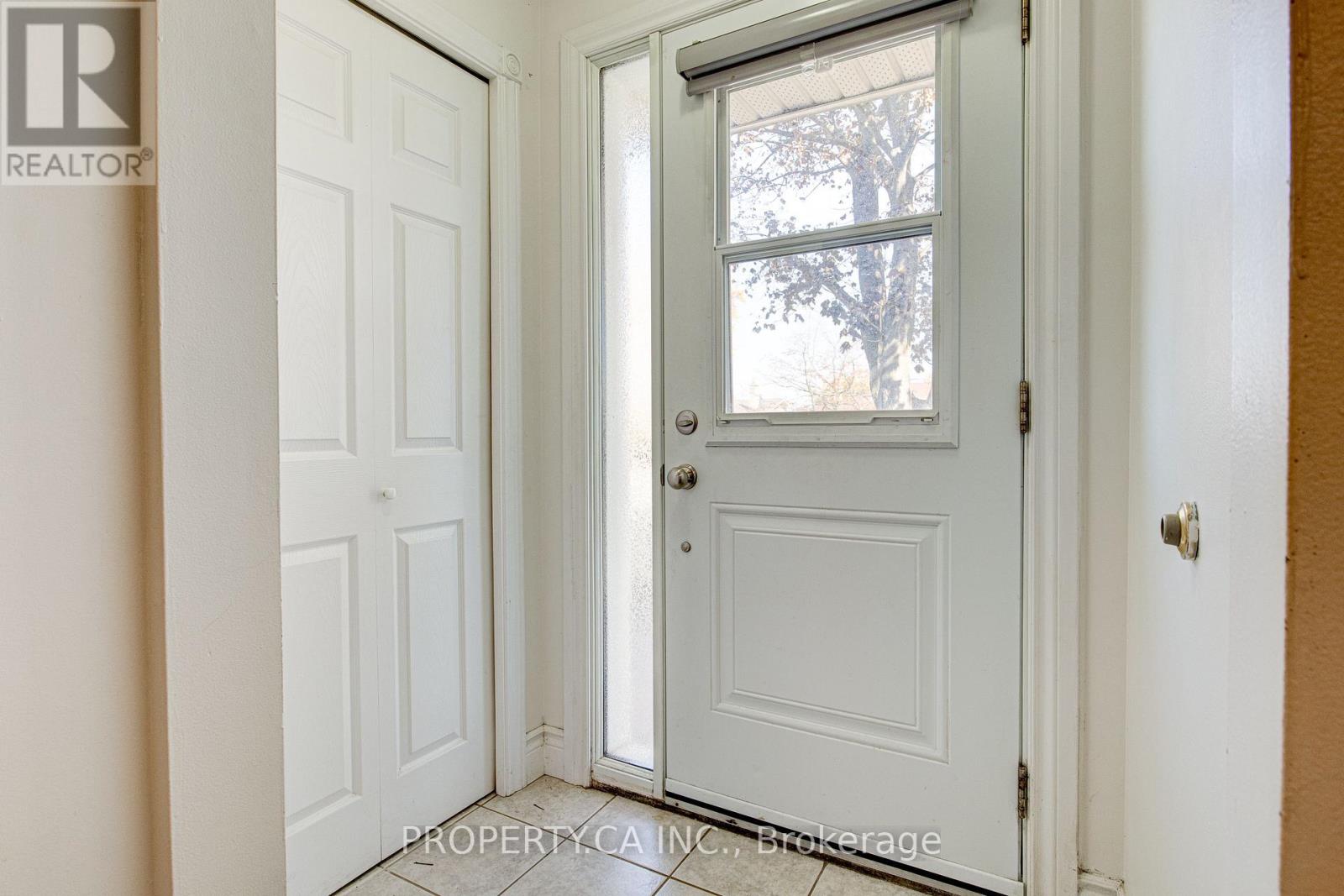 71 Highpark Avenue, Kitchener, Ontario  N2C 2C3 - Photo 4 - X14119658
