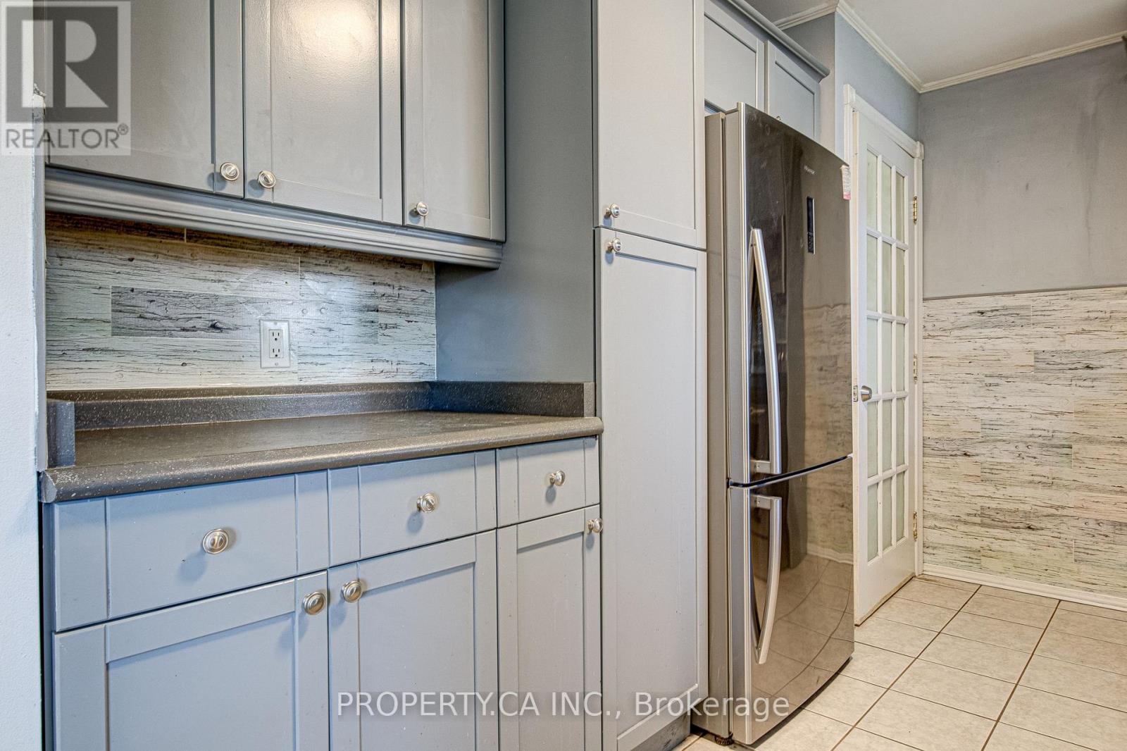 71 Highpark Avenue, Kitchener, Ontario  N2C 2C3 - Photo 8 - X14119658