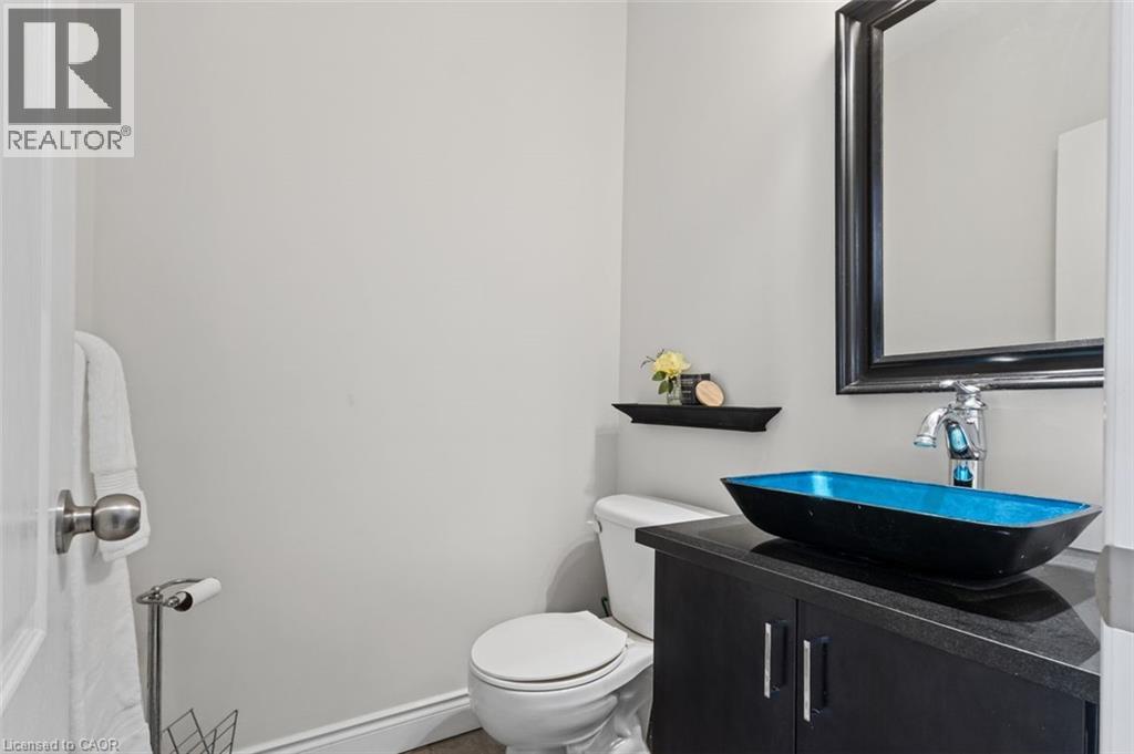 2090 Bates Common, Burlington, Ontario  L7R 0A5 - Photo 15 - 40873821