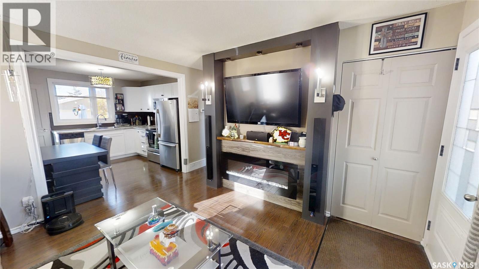 857 Macklem Drive, Saskatoon, Saskatchewan  S7L 4K1 - Photo 4 - SK051973