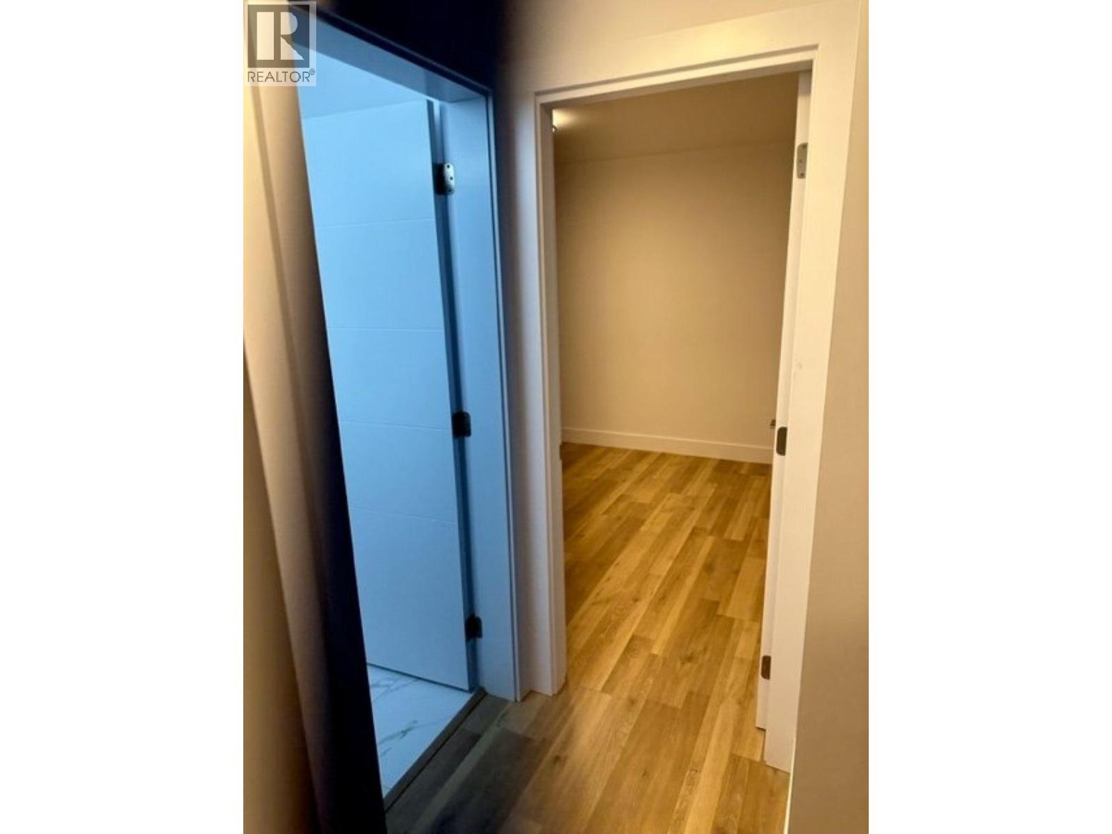 Basement-7936 15th Avenue, Burnaby, British Columbia  V3N 1X1 - Photo 5 - R3178753