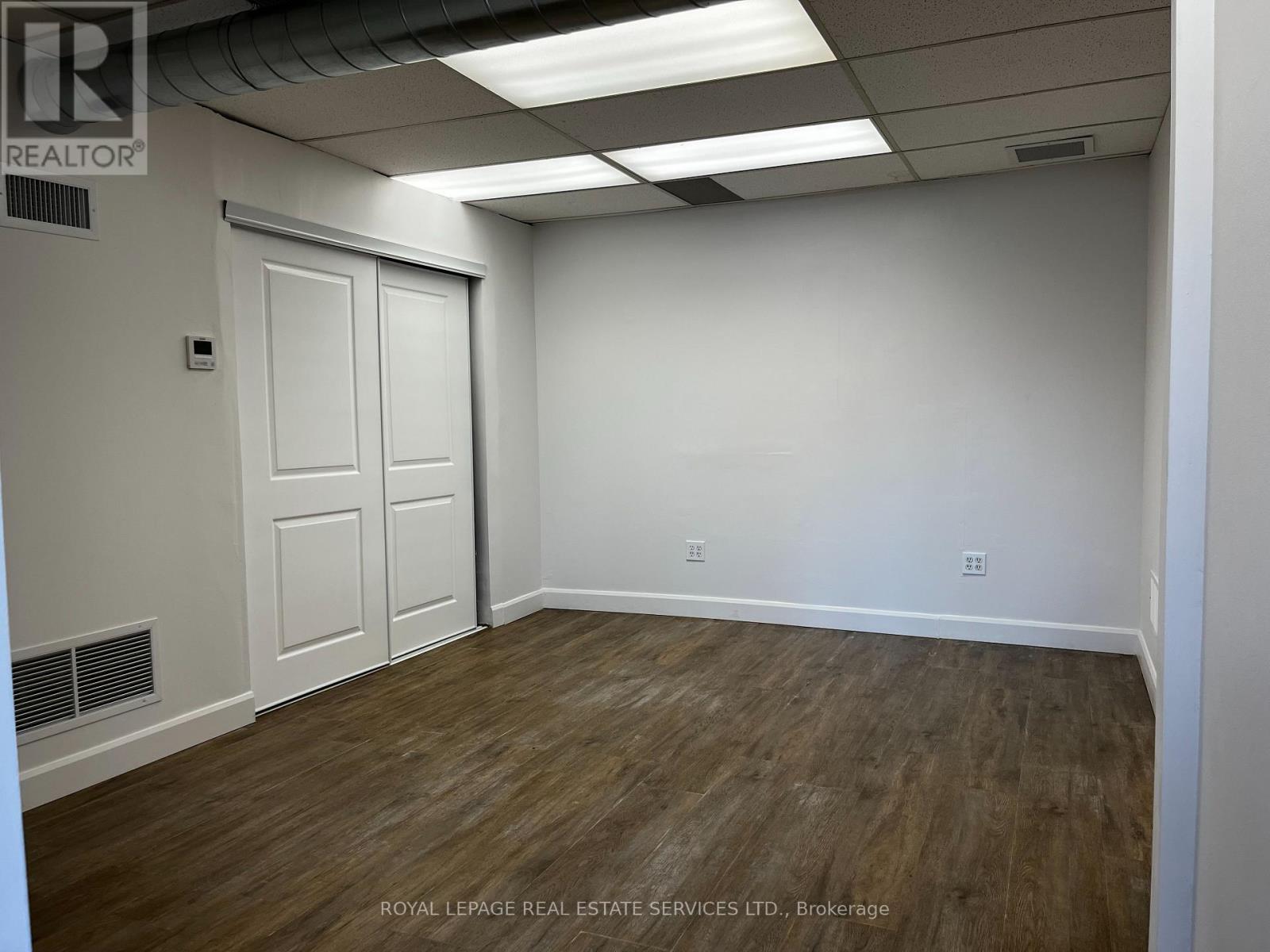 2 - 896 Burnhamthorpe Road W, Mississauga, Ontario  L5C 2S3 - Photo 9 - W14085652