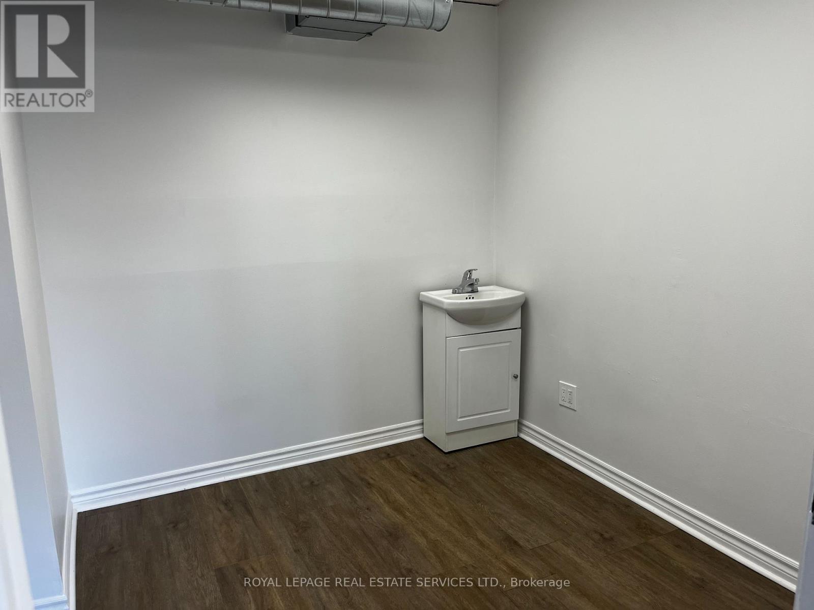2 - 896 Burnhamthorpe Road W, Mississauga, Ontario  L5C 2S3 - Photo 11 - W14085652
