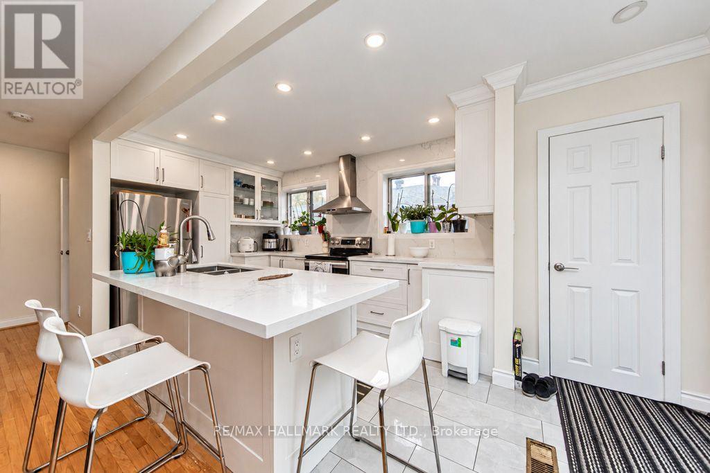 36 Huddleston Court, Toronto (Clairlea-Birchmount), Ontario  M1L 4L2 - Photo 10 - E14120026