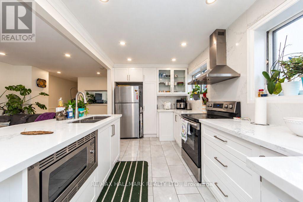 36 Huddleston Court, Toronto (Clairlea-Birchmount), Ontario  M1L 4L2 - Photo 16 - E14120026