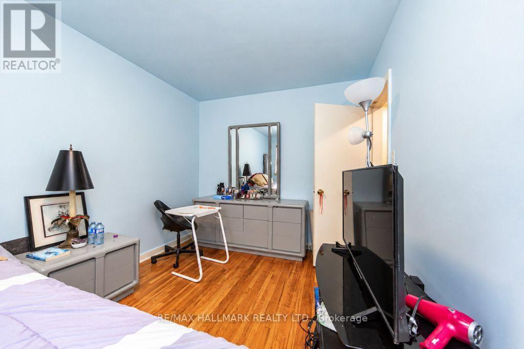 36 Huddleston Court, Toronto (Clairlea-Birchmount), Ontario  M1L 4L2 - Photo 19 - E14120026