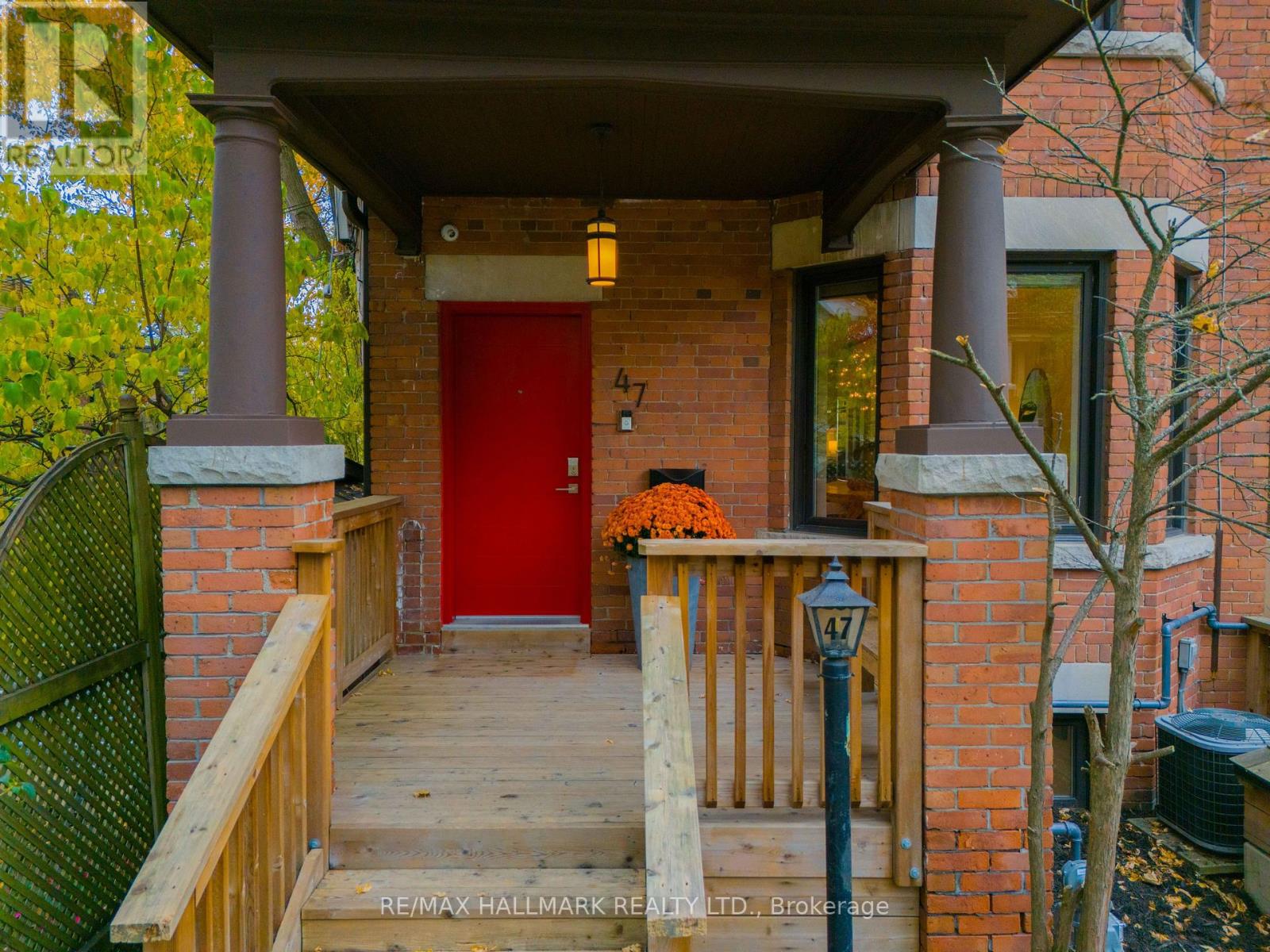 47 Albemarle Avenue, Toronto (North Riverdale), Ontario  M4K 1H6 - Photo 2 - E14120038