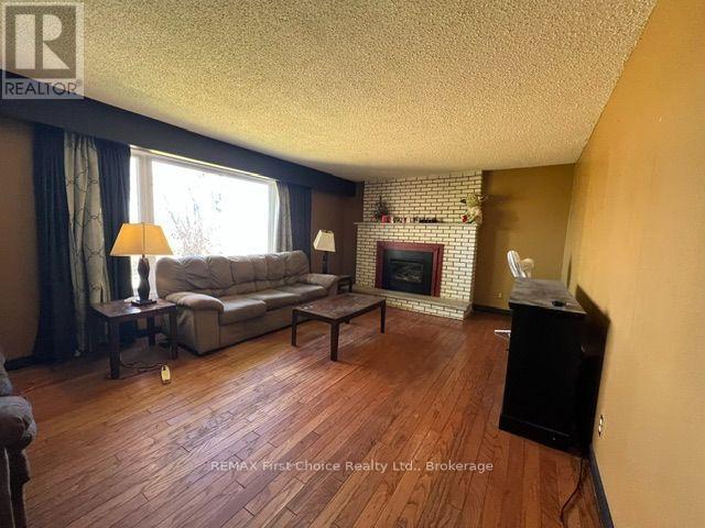 5921 Hwy 621 Highway, Lake Of The Woods, Ontario  P0W 1M0 - Photo 4 - X14119942