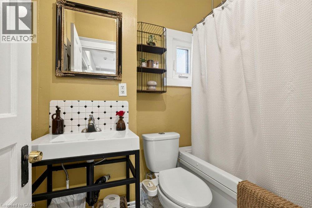 21 Bayfield Avenue, Hamilton, Ontario  L8H 3M5 - Photo 36 - 40874293