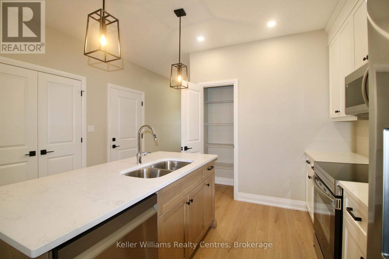 124 Tremble Drive, West Grey, Ontario  N0G 1R0 - Photo 3 - X13123378