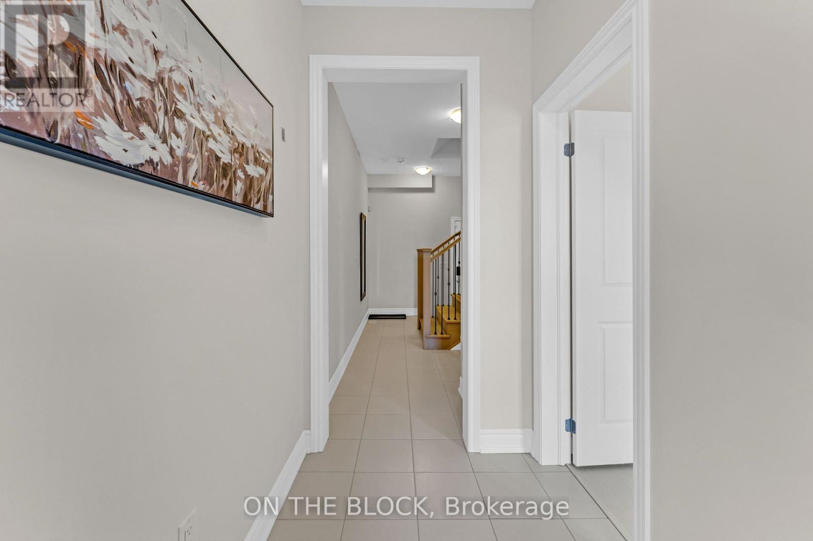 3347 Sixth Line, Oakville, Ontario  L6H 0Y7 - Photo 3 - W14120022
