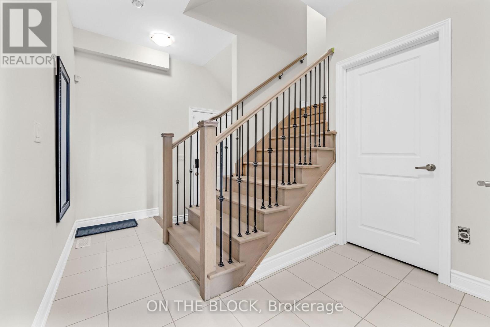 3347 Sixth Line, Oakville, Ontario  L6H 0Y7 - Photo 6 - W14120022