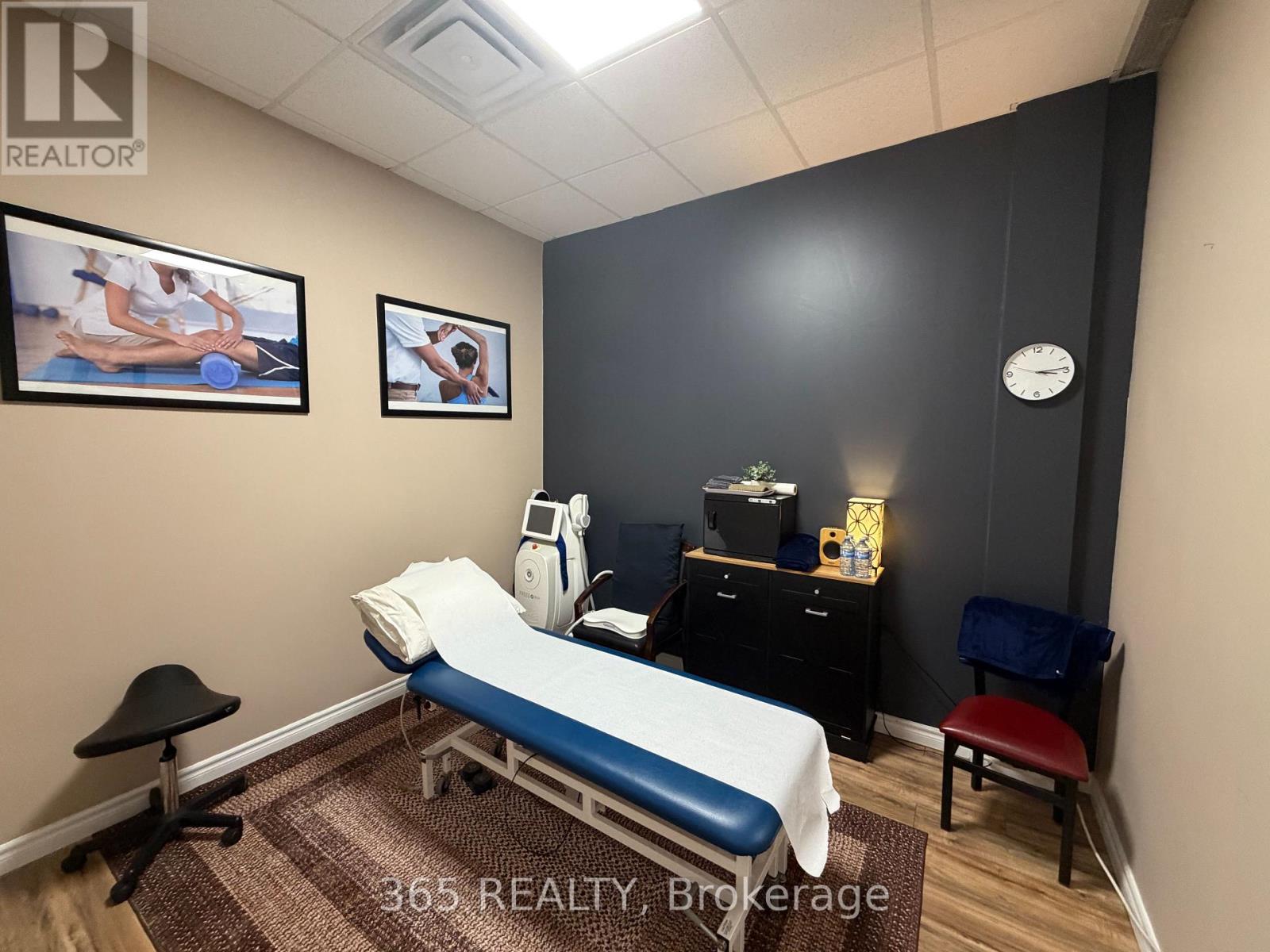 6 - 225 Speers Road, Oakville, Ontario  L6K 0J4 - Photo 7 - W14120042