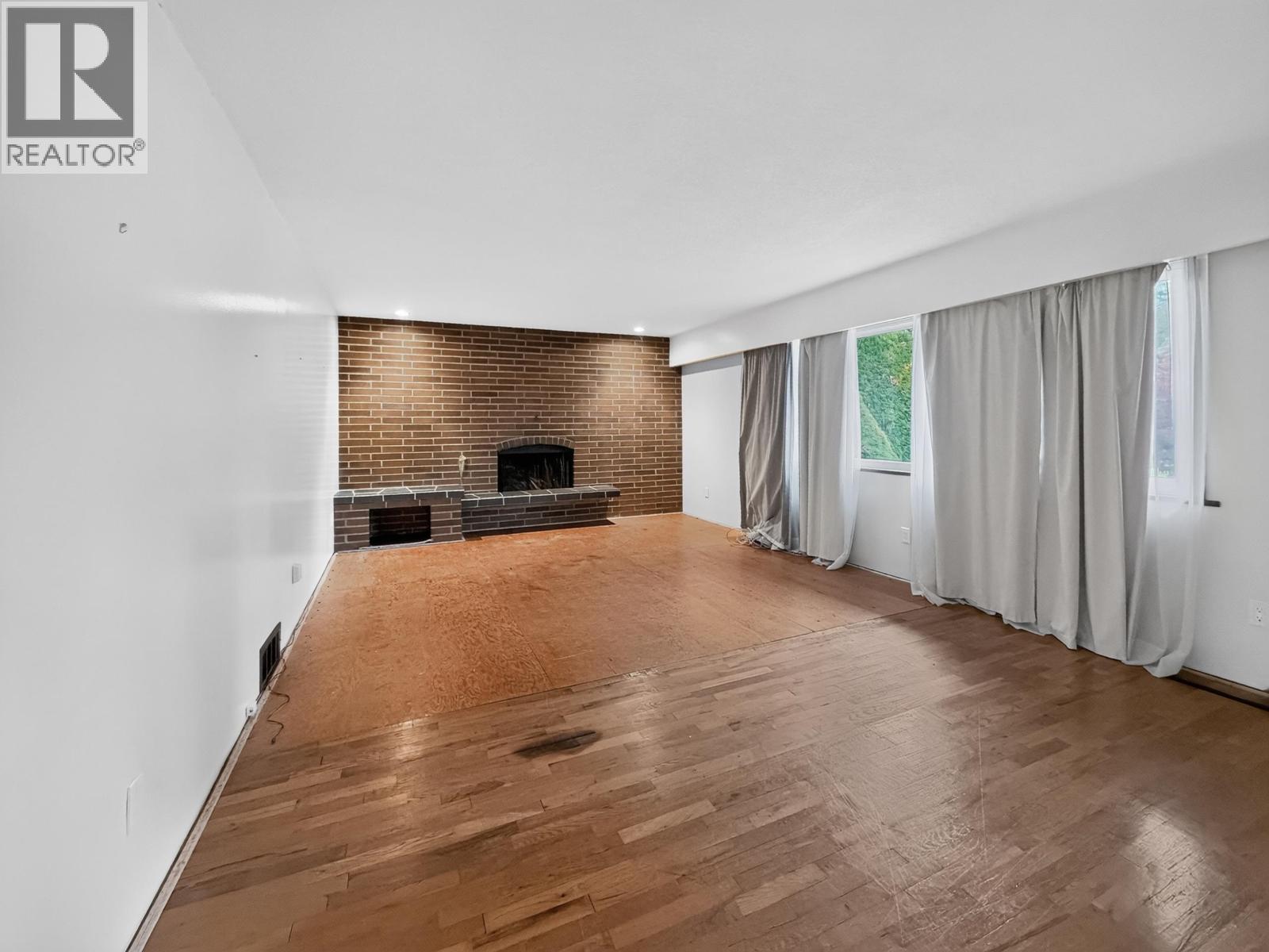 976 Winslow Avenue, Coquitlam, British Columbia  V3J 2E8 - Photo 11 - R3178379