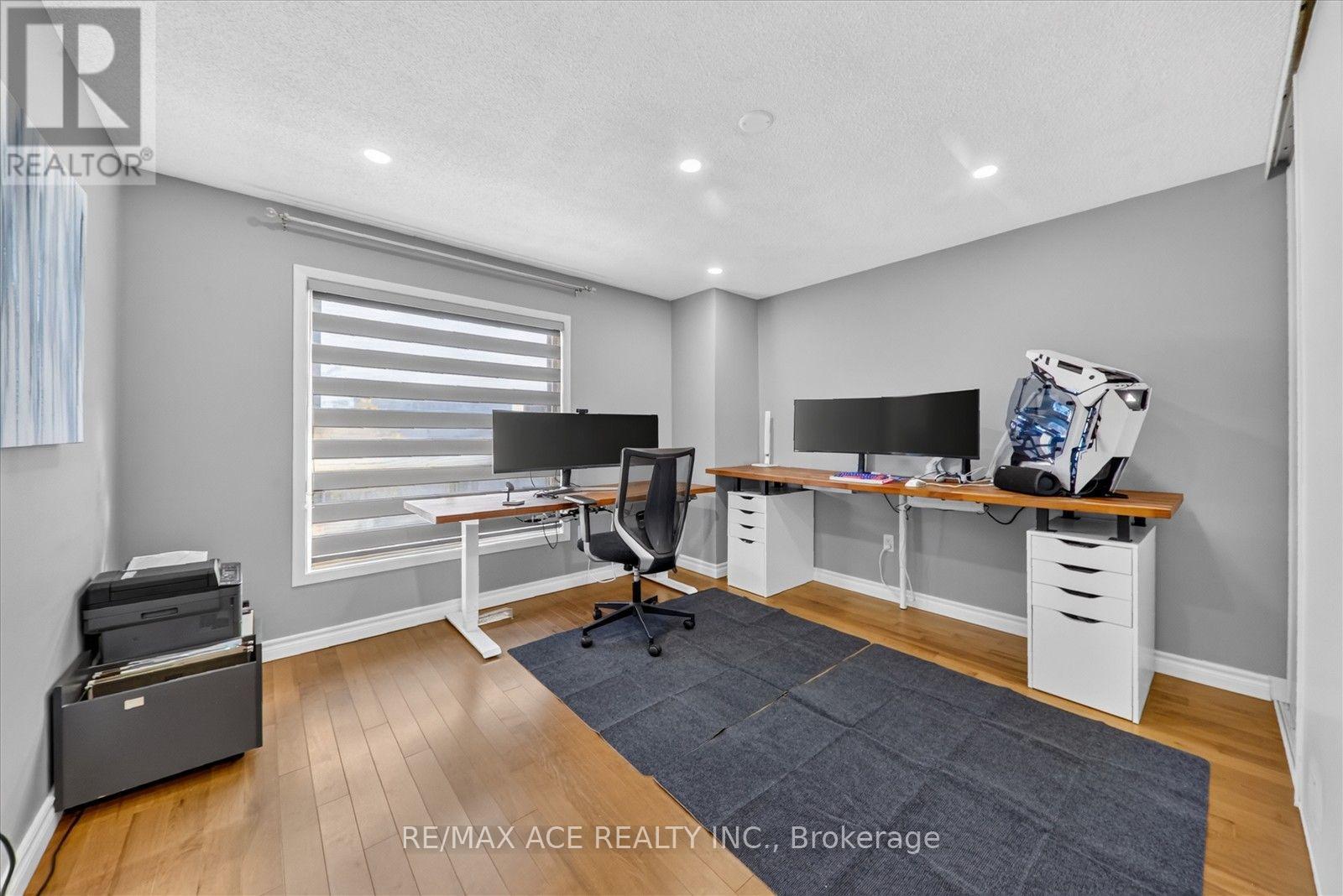 1586 Geta Circle, Pickering, Ontario  L1V 3H7 - Photo 32 - E14119926