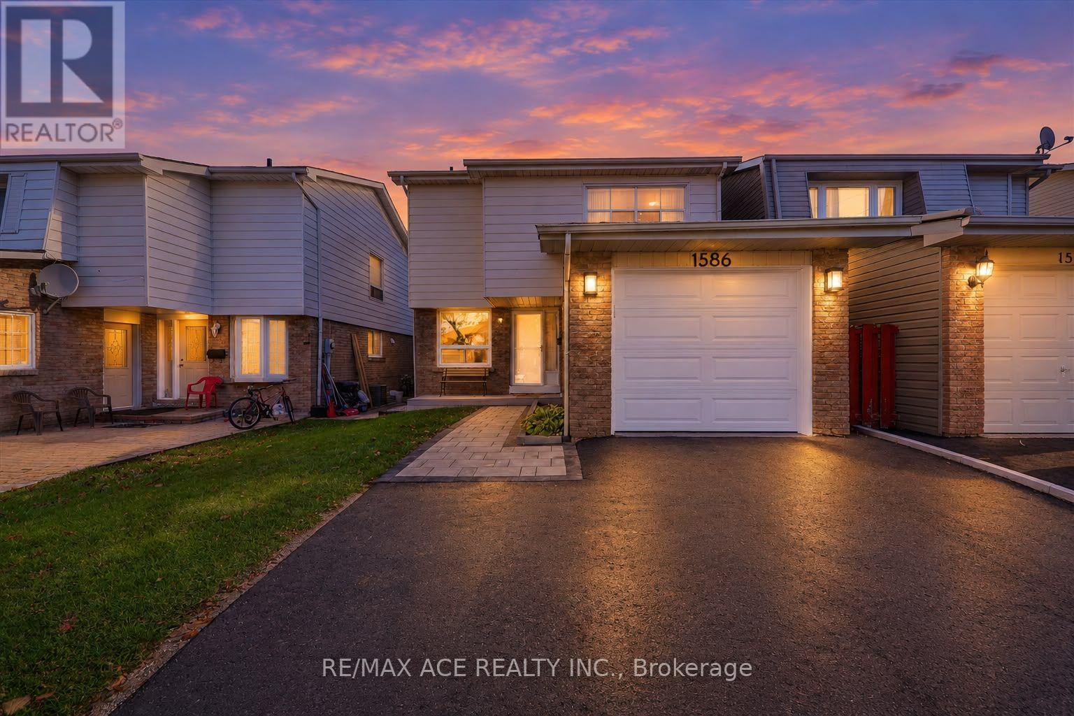 1586 Geta Circle, Pickering, Ontario  L1V 3H7 - Photo 2 - E14119926