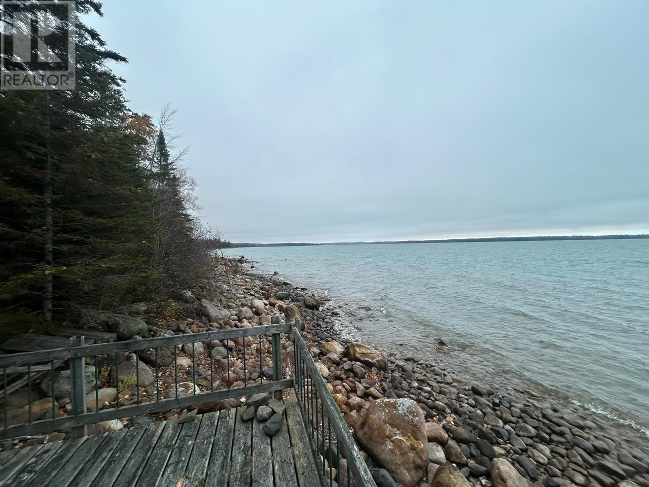 2648 & 2652 Canoe Point Rd, Richards Landing, Ontario  P0R 1J0 - Photo 4 - SM262992