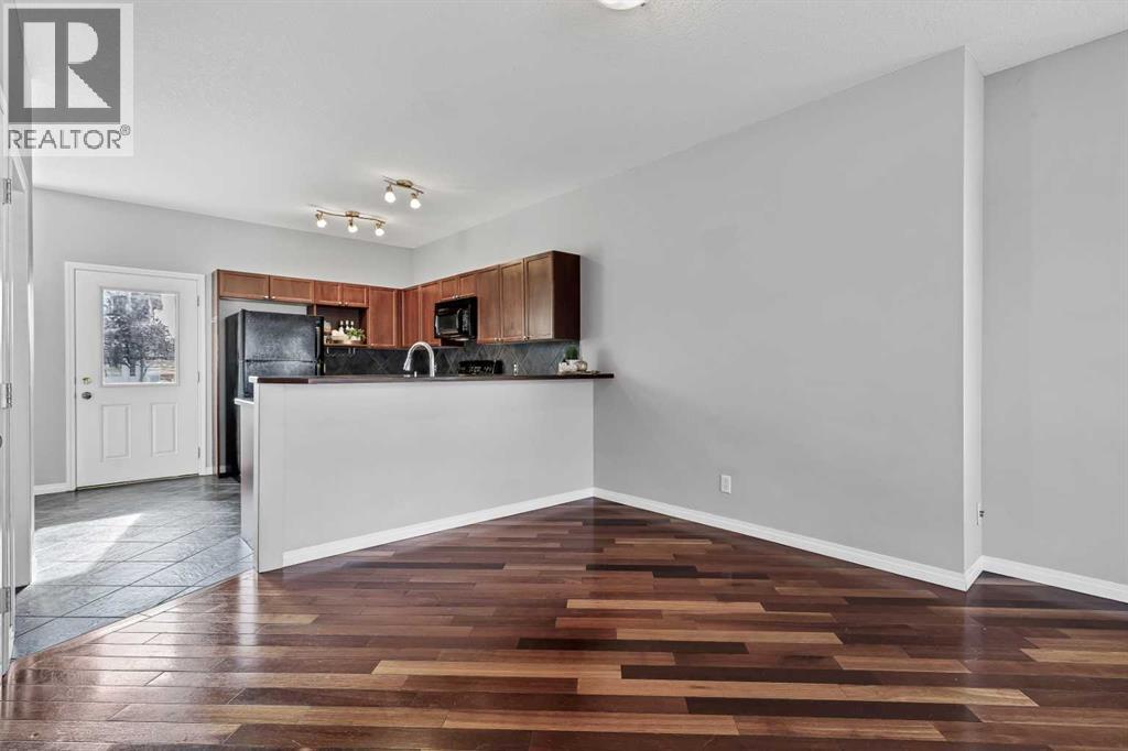 101, 703 Luxstone Square SW
