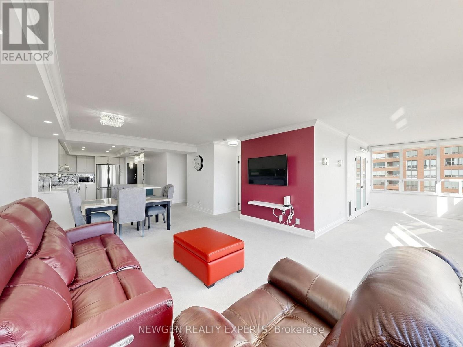 2304 - 215 Wynford Drive, Toronto, Ontario  M3C 3P5 - Photo 14 - C14120180