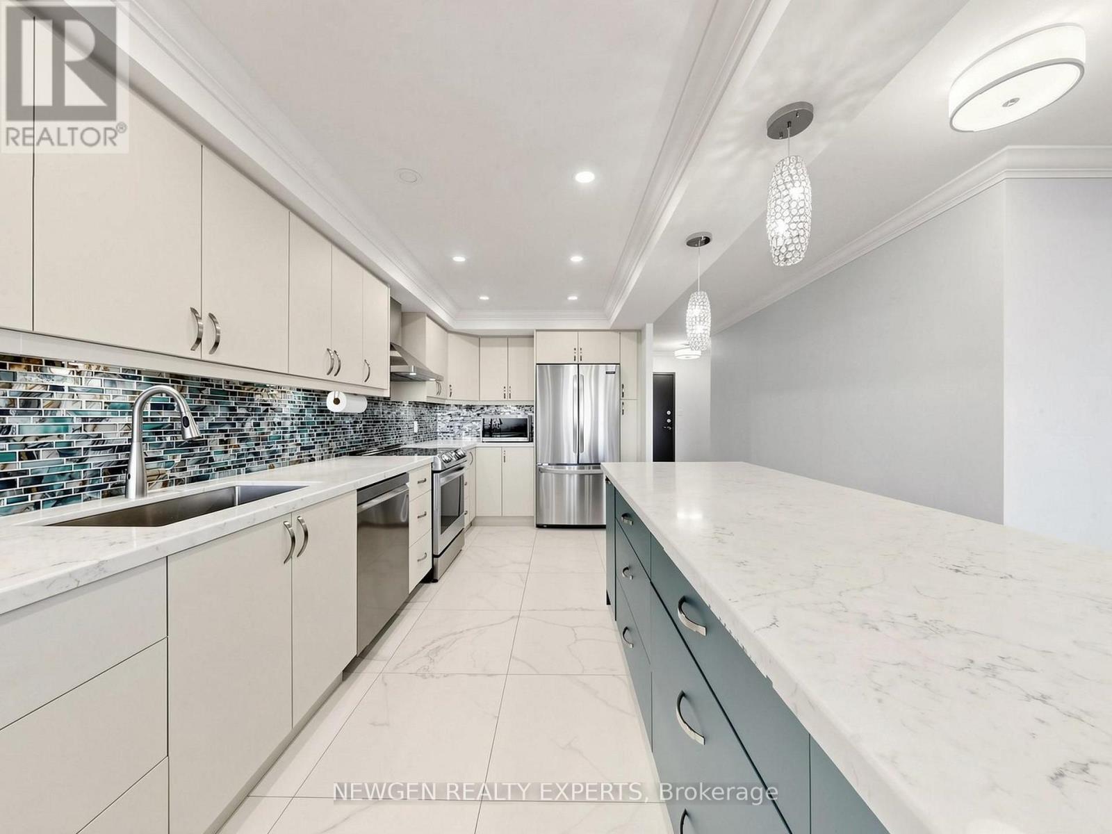 2304 - 215 Wynford Drive, Toronto, Ontario  M3C 3P5 - Photo 18 - C14120180