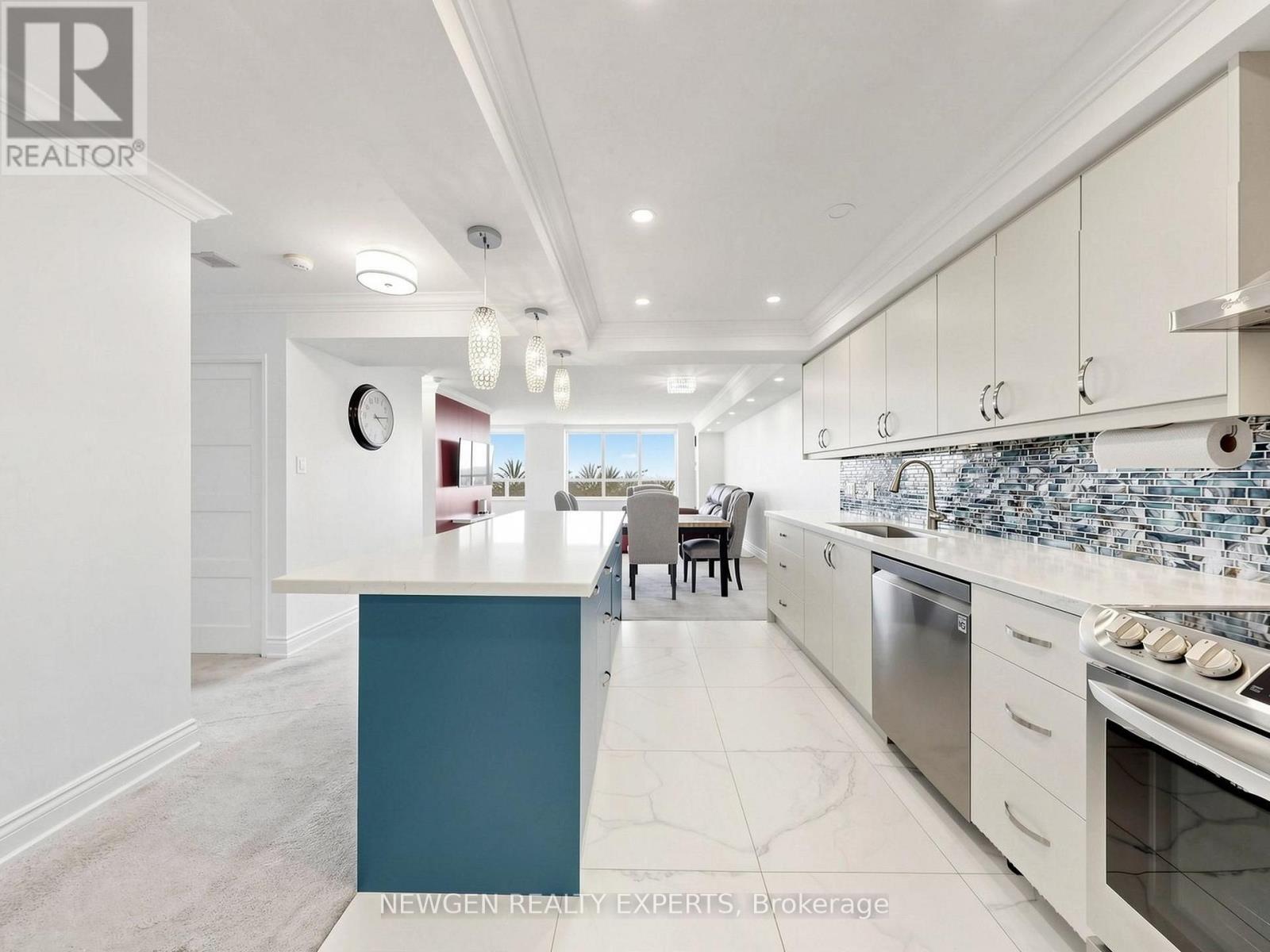 2304 - 215 Wynford Drive, Toronto, Ontario  M3C 3P5 - Photo 19 - C14120180