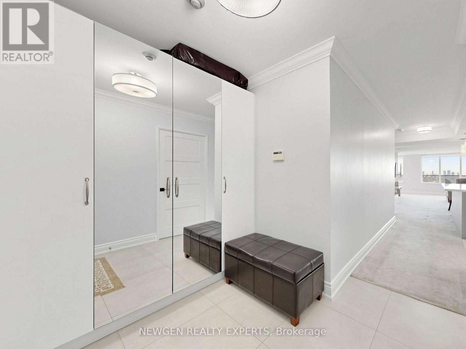 2304 - 215 Wynford Drive, Toronto, Ontario  M3C 3P5 - Photo 39 - C14120180