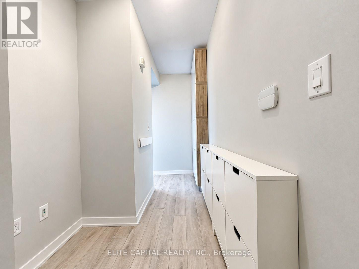 4007 - 25 Capreol Court, Toronto (Waterfront Communities), Ontario  M5V 3Z7 - Photo 2 - C14120306