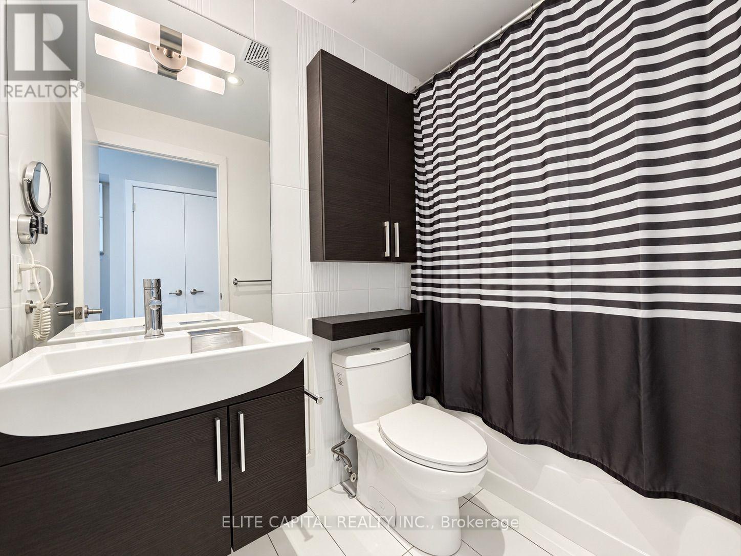 4007 - 25 Capreol Court, Toronto (Waterfront Communities), Ontario  M5V 3Z7 - Photo 6 - C14120306