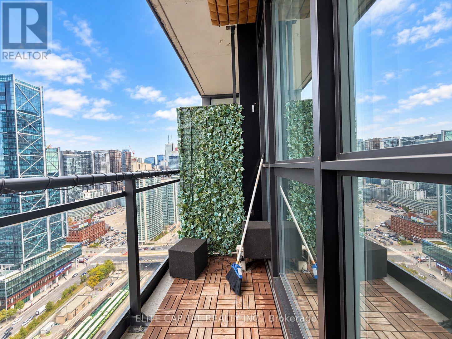 4007 - 25 Capreol Court, Toronto (Waterfront Communities), Ontario  M5V 3Z7 - Photo 7 - C14120306