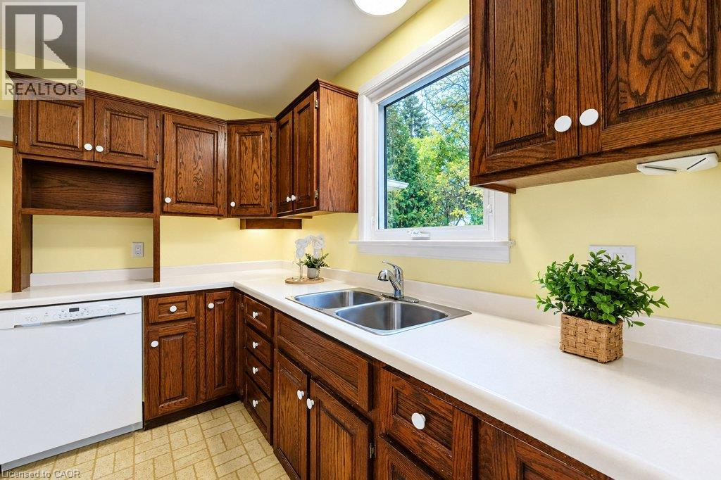 Detached for sale at 165 Mcgarry Drive, Forest Heights, Kitchener, Ontario, photo 12