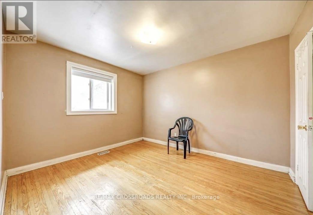 43 Sophia Drive, Toronto, Ontario  M1H 1Z3 - Photo 6 - E14120120